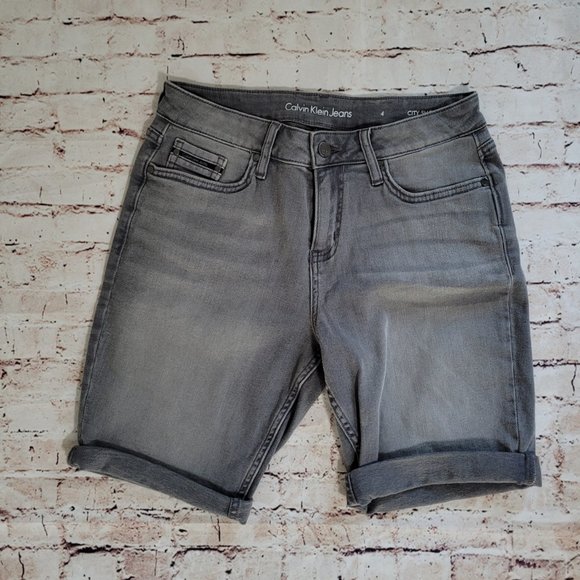 Calvin Klein Jeans Pants - Calvin Klein Jeans, City Short, Size 4, Grey